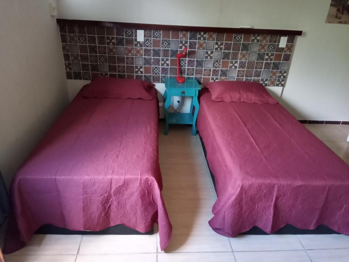Maison Jaune Chambre Bibi